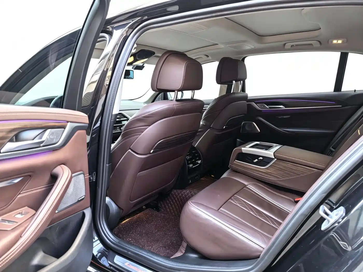 BMW 5 Series 2020 530Li Premium Luxury Package фото 6