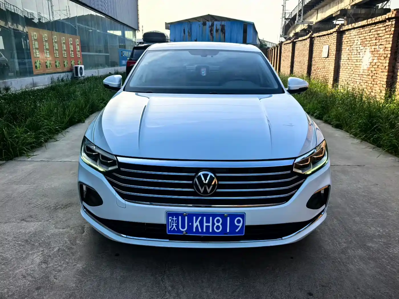 Volkswagen Lavida 2023 1.5L Auto Five Million Edition фото 2