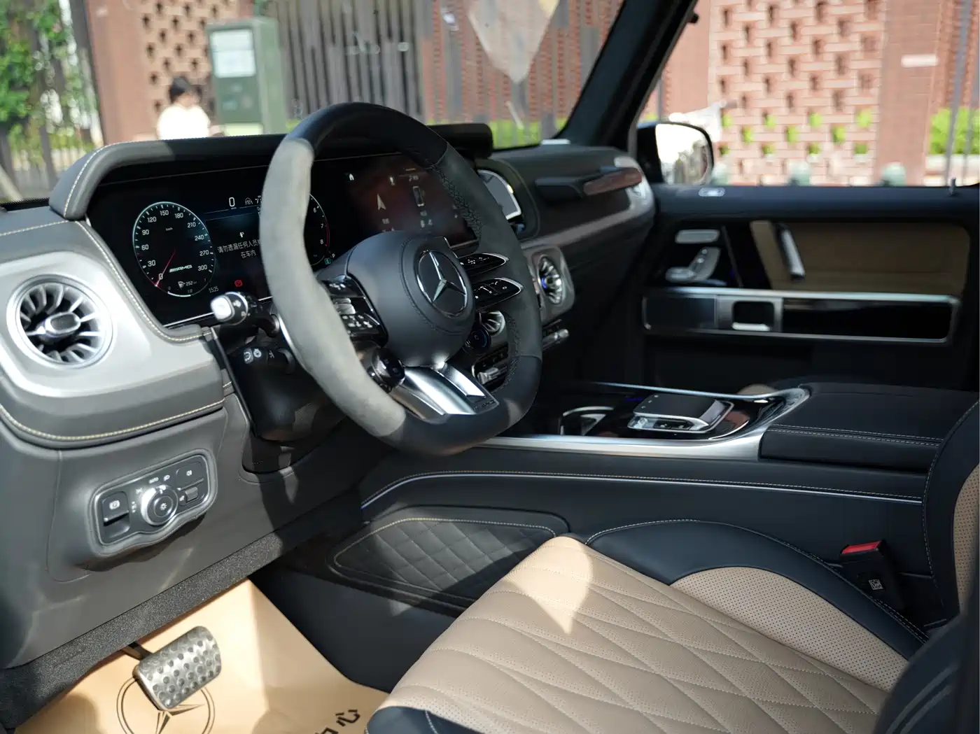 Mercedes-Benz G-Class AMG 2025 AMG G 63 фото 6