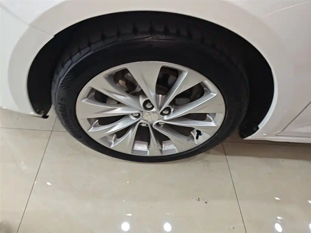 Buick Verano 2017 Sedan 20T DCT Flagship фото 23