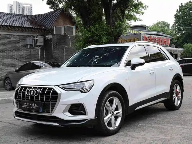Audi Q3 2022 35 TFSI Fashion Elegance — фото 1