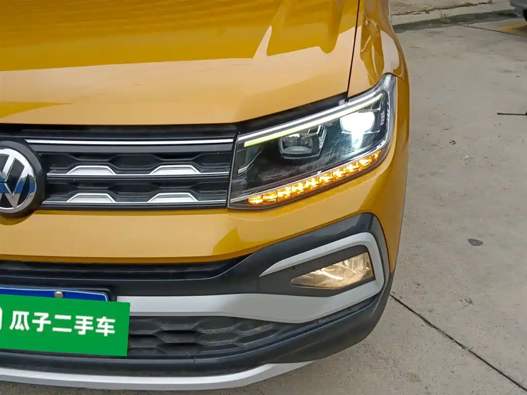 Volkswagen T-Cross 2019 1.5L Automatic Comfort Edition фото 14