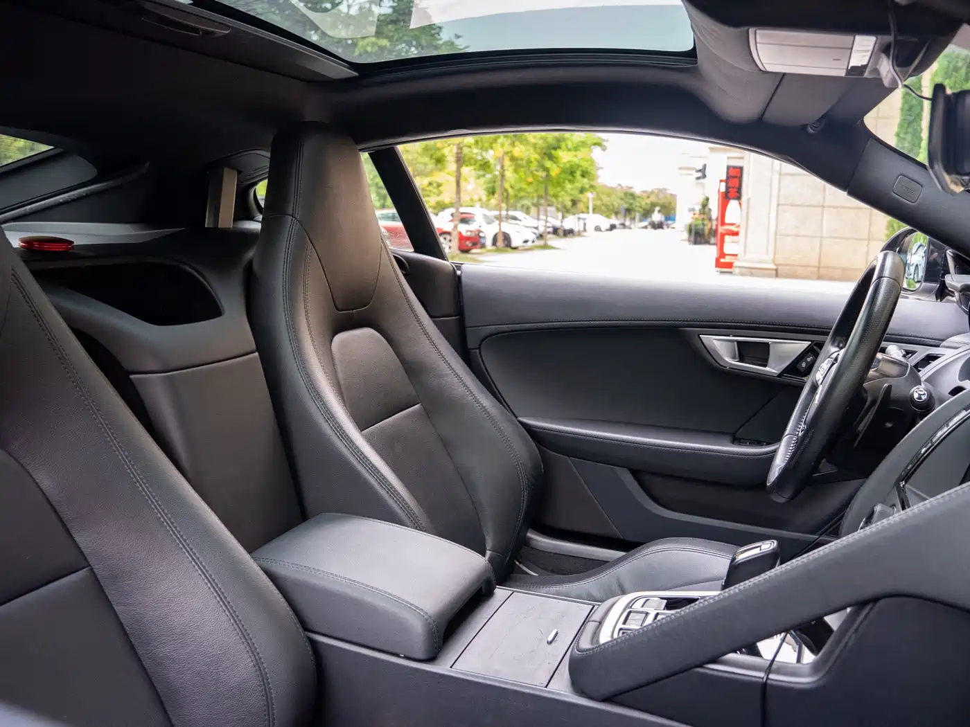 Jaguar F-TYPE 2016 3.0 SC Hardtop фото 30