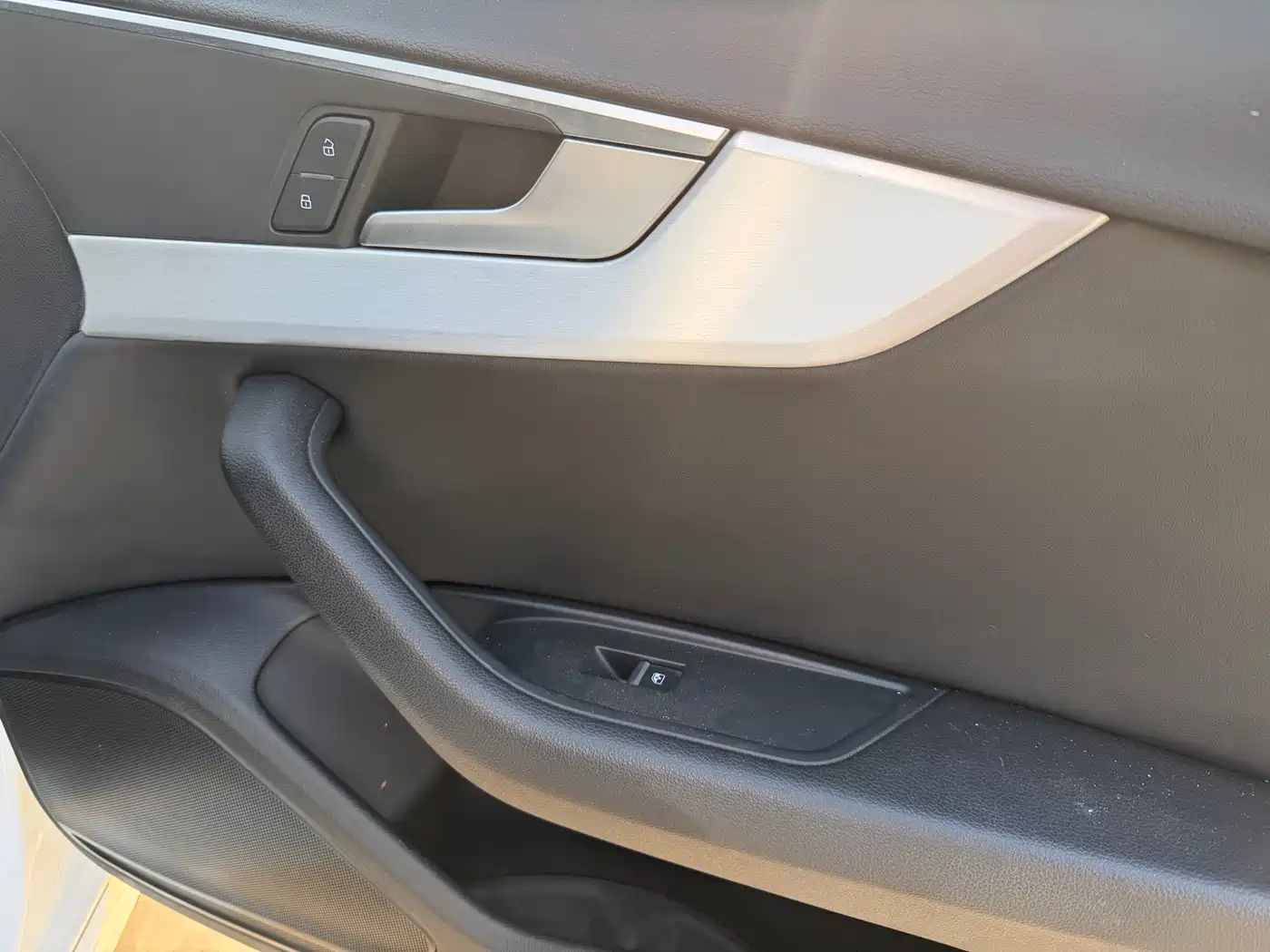 Audi A4L 2023 40 TFSI Luxury Sport фото 25