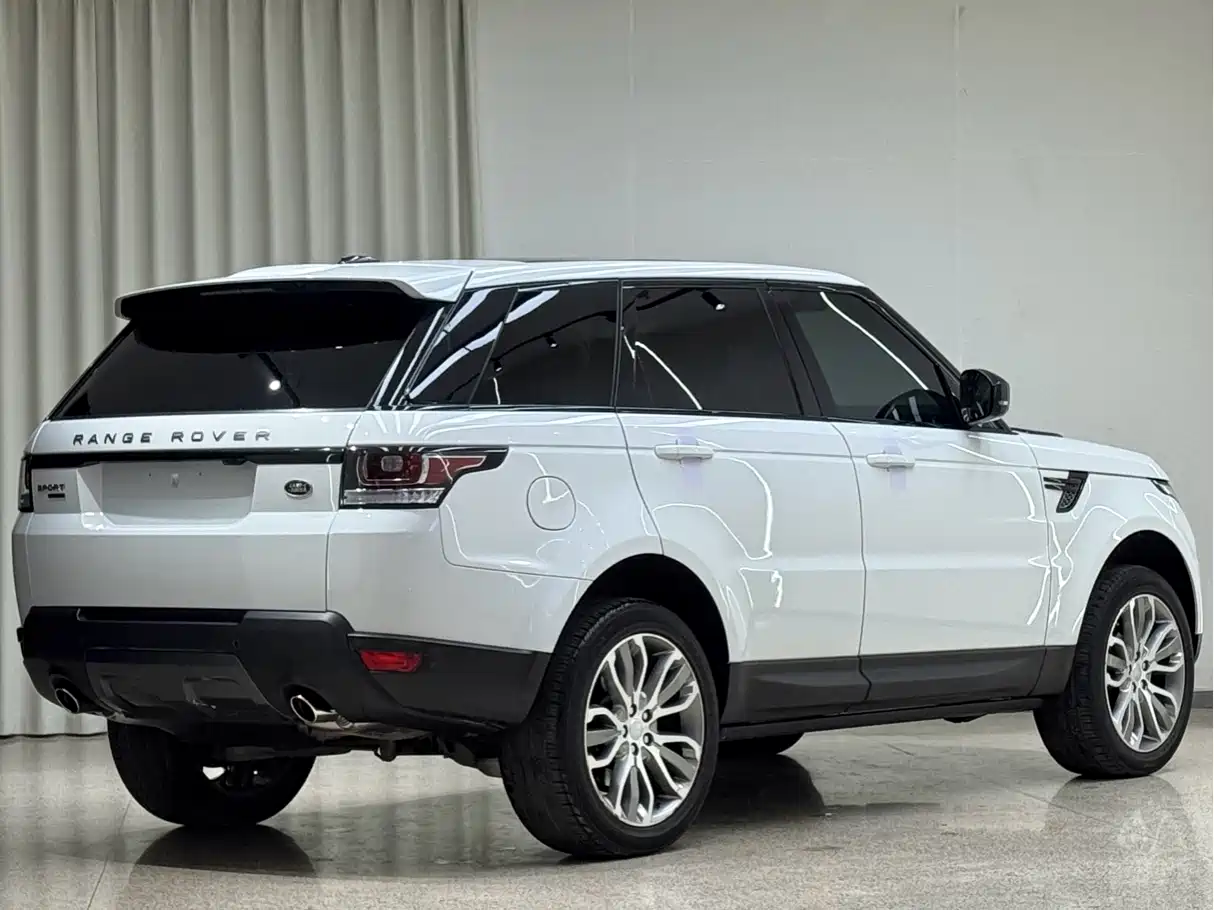 Land Rover Range Rover Sport 2016 Model 3.0 SC V6 HSE DYNAMIC фото 6