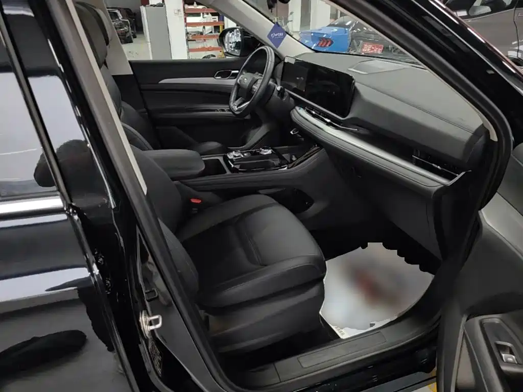 Ford Lingrui 2025 2025 EcoBoost 170 Platinum