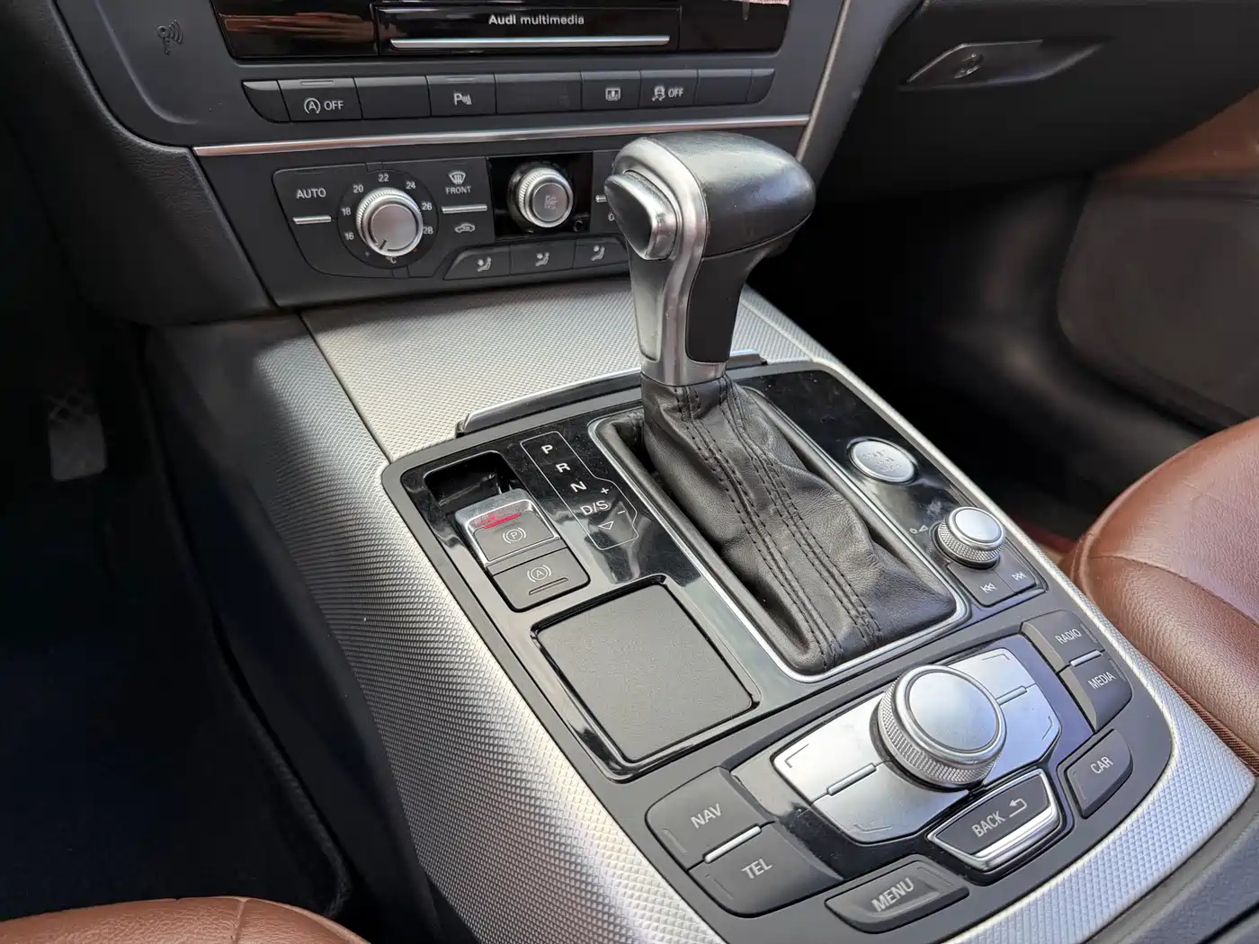 Audi A6L 2012 TFSI Standard фото 12