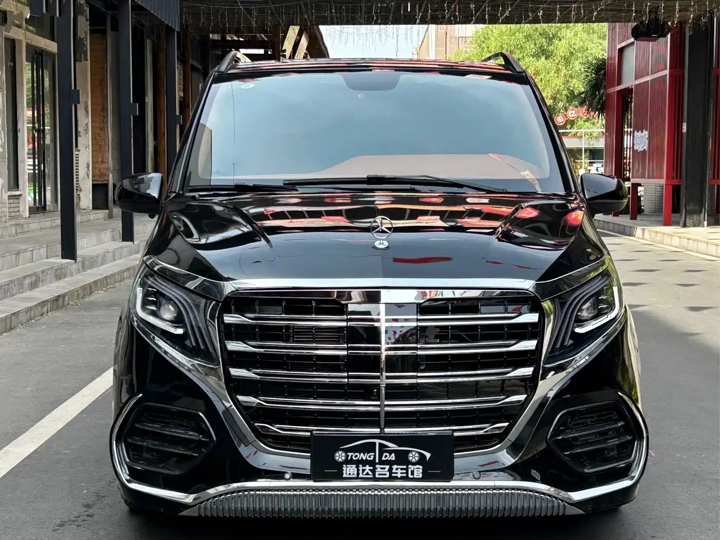 Mercedes-Benz Vito 2023 2.0T Business 7-Seater фото 2