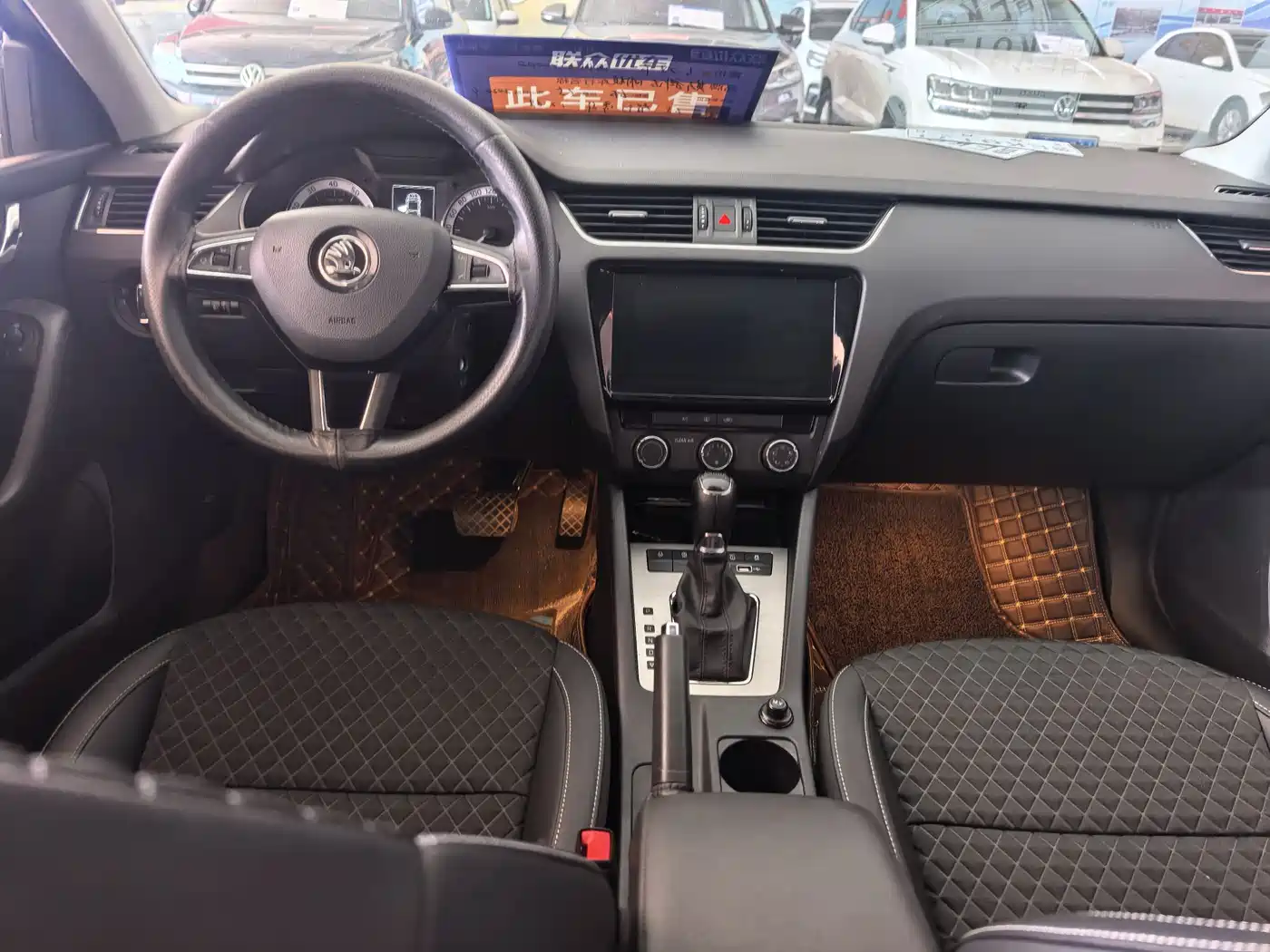 Škoda Octavia 2019 1.5L Automatic Smart Luxury China VI фото 5