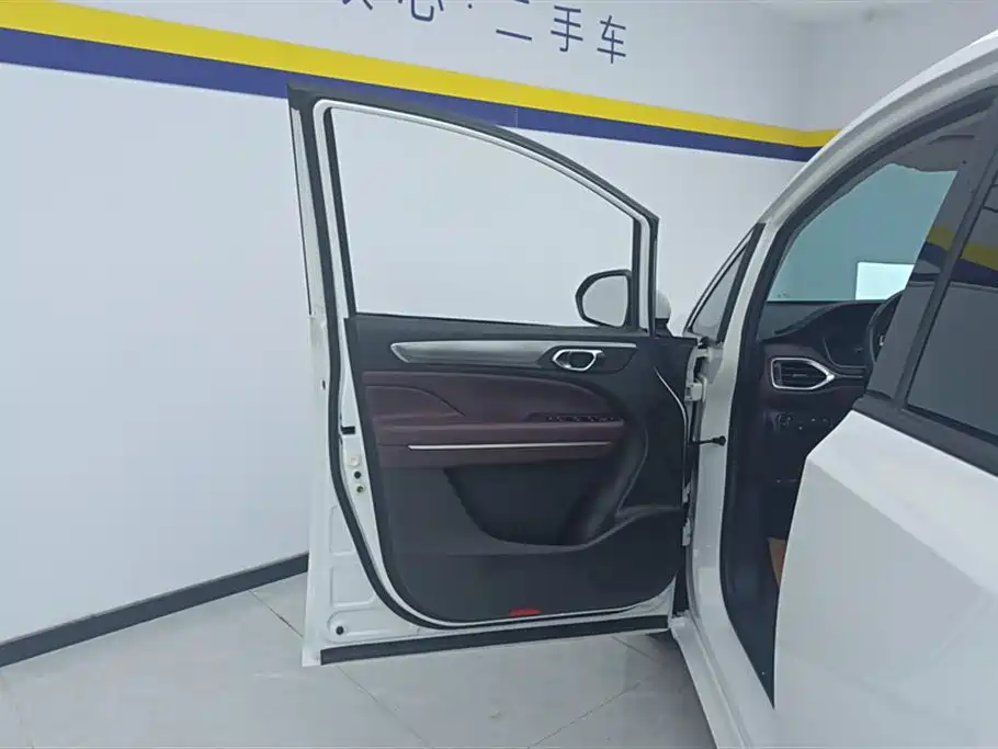 GAC Trumpchi Trumpchi M6 2021 PRO 270T DCT Premium Edition фото 7