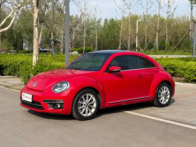 VOLKSWAGEN BEETLE