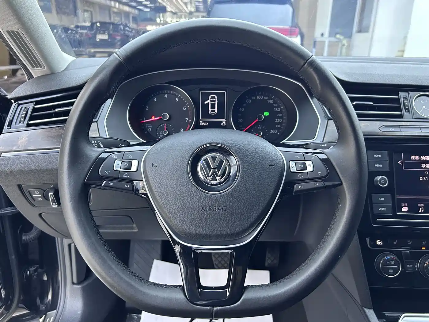 Volkswagen Magotan 2019 330TSI DSG Luxury Class China VI фото 5