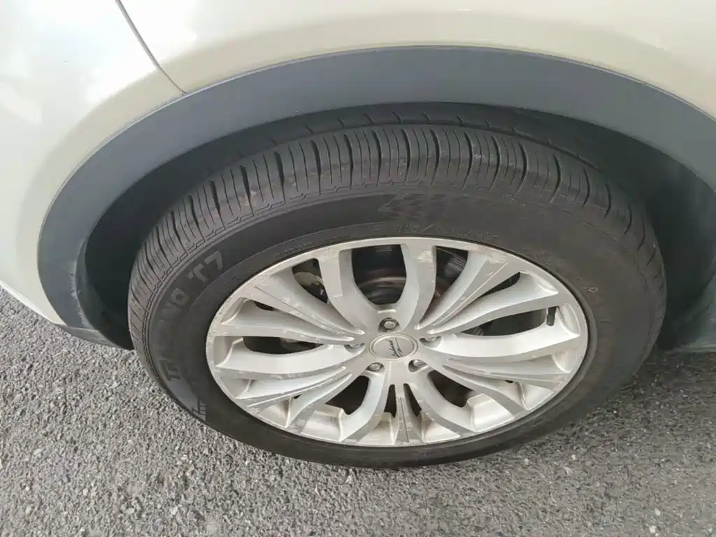 Landwind X7 2017 2016 2.0T Panorama Luxury