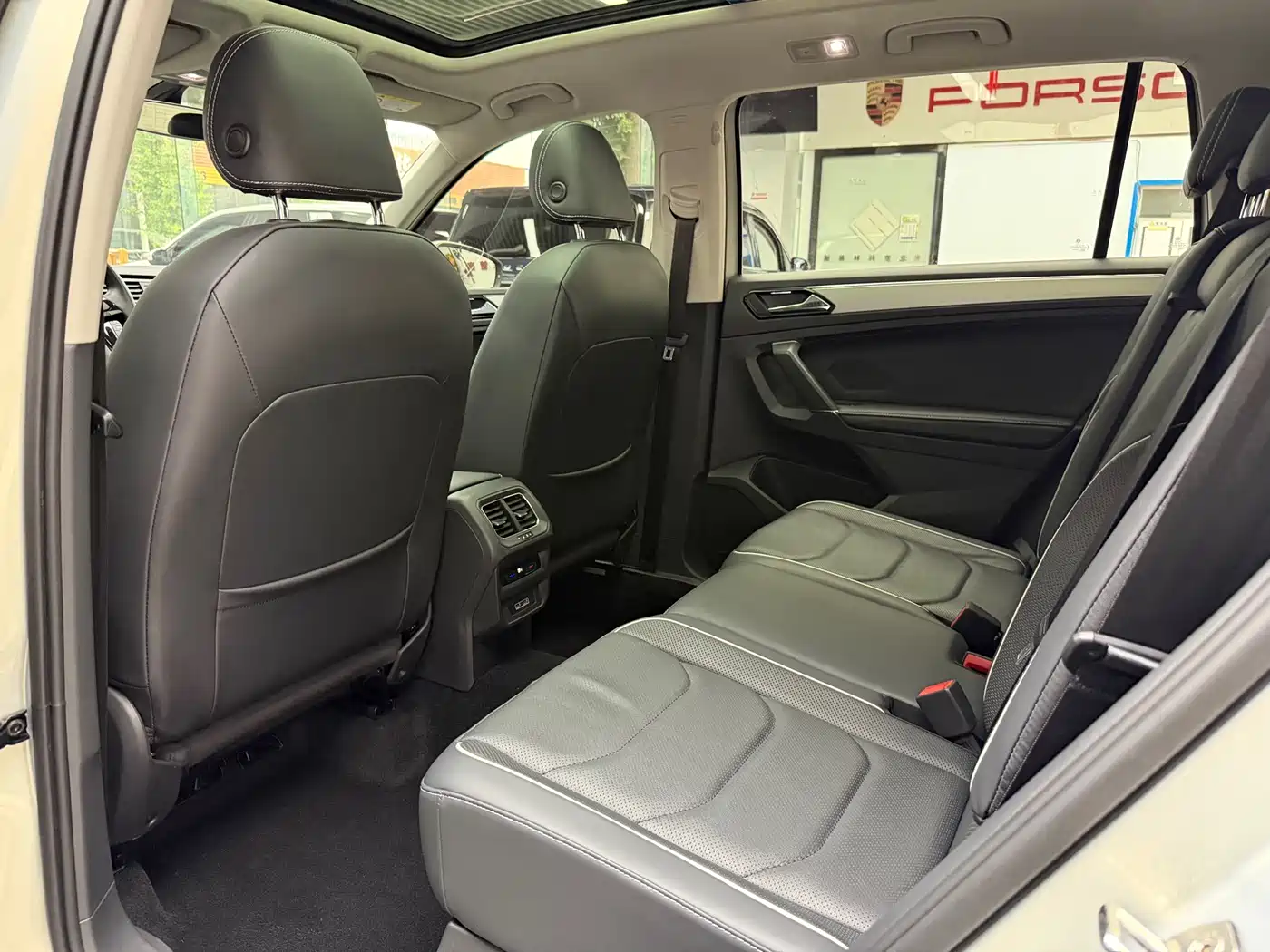 Volkswagen Tiguan L 2018 330TSI Automatic 2WD Flagship Edition фото 15