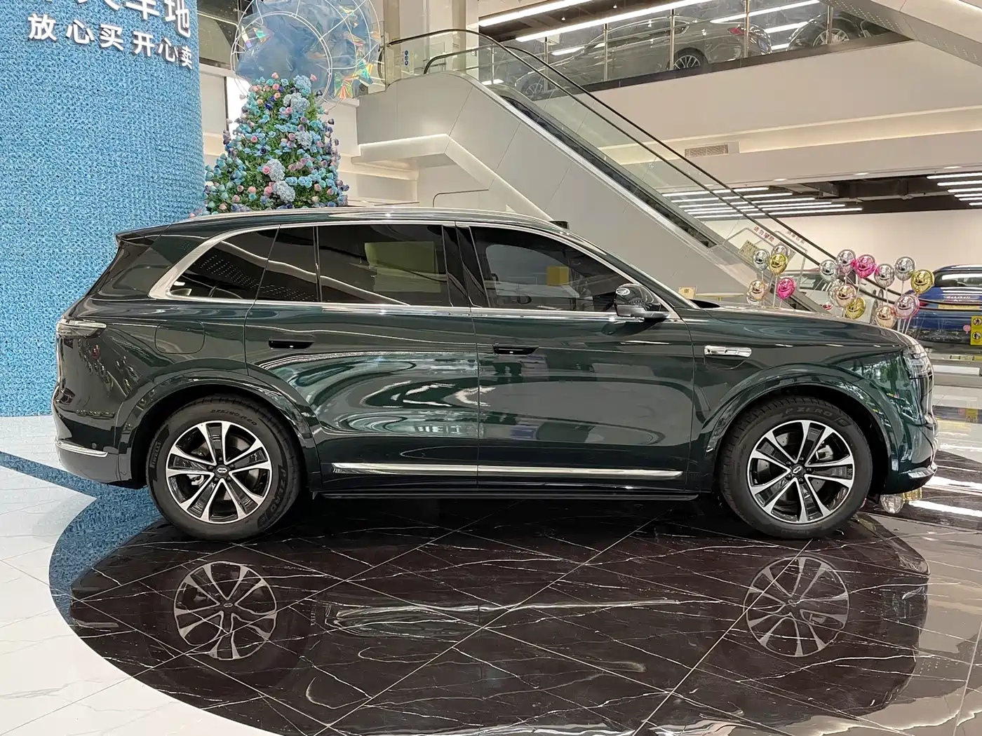 AITO Wenjie AITO M7 2026 Extended Range Max AWD 5-seater фото 22