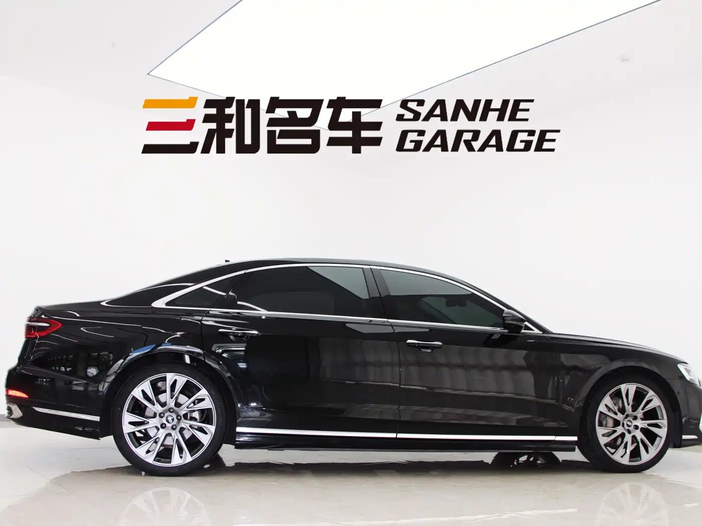 Audi A8 2023 A8L 50 TFSI quattro Exclusive фото 4