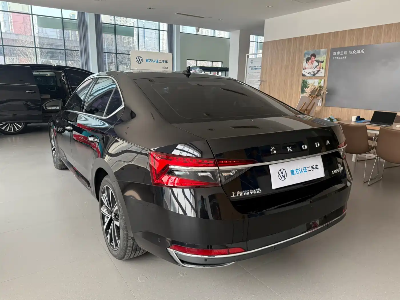 Škoda Superb 2024 TSI280 DSG Premium Edition фото 15