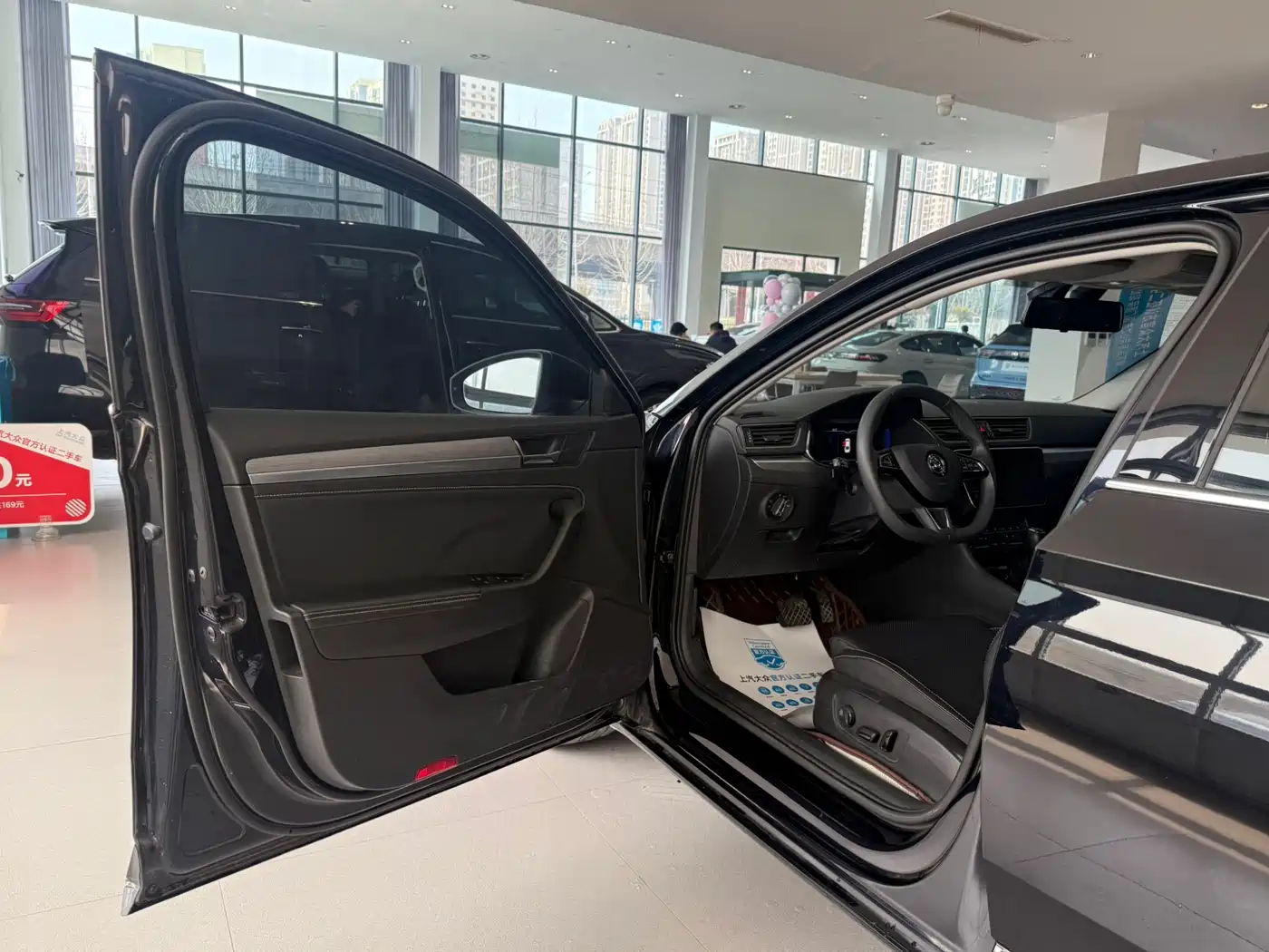Škoda Superb 2024 TSI280 DSG Premium Edition фото 8