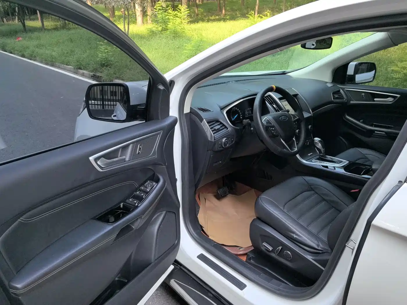 صورة 8 - Ford Edge