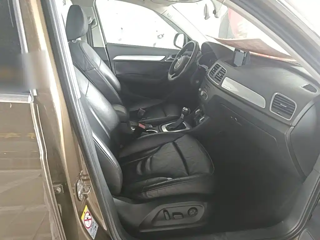 Фото 25 - Audi Q3