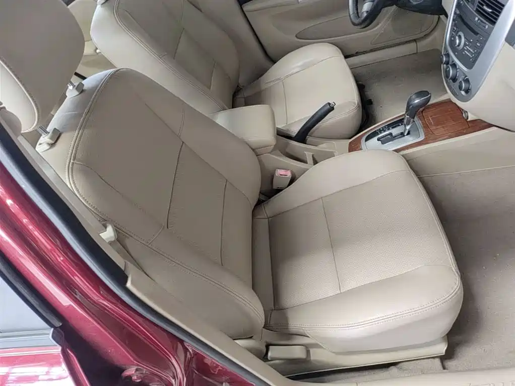 Buick Excelle 2013 1.5L Automatic Exclusive фото 25