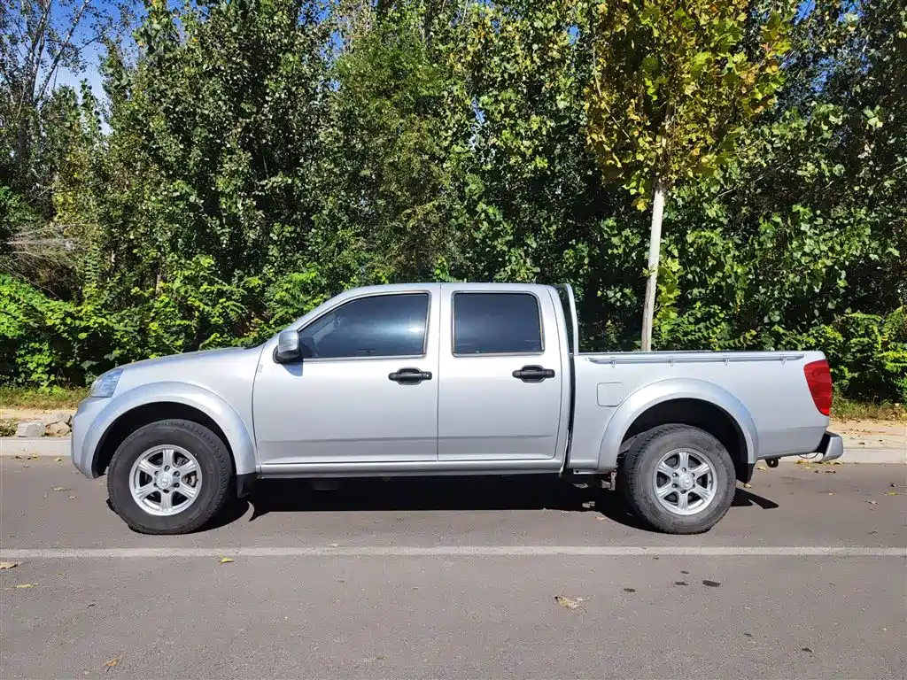 Great Wall Fengjun 5 2022 2021 2.4L Petrol 2WD Progressive Large Double Cab China VI 4K22D4M