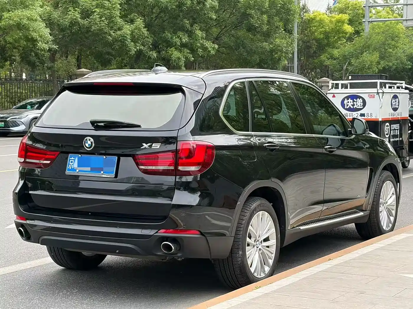 BMW X5 (Import) 2014 xDrive35i Leading фото 19