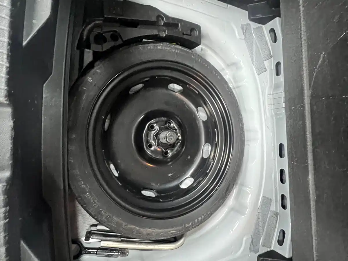 VOLKSWAGEN T ROC EXPLORING SONGS