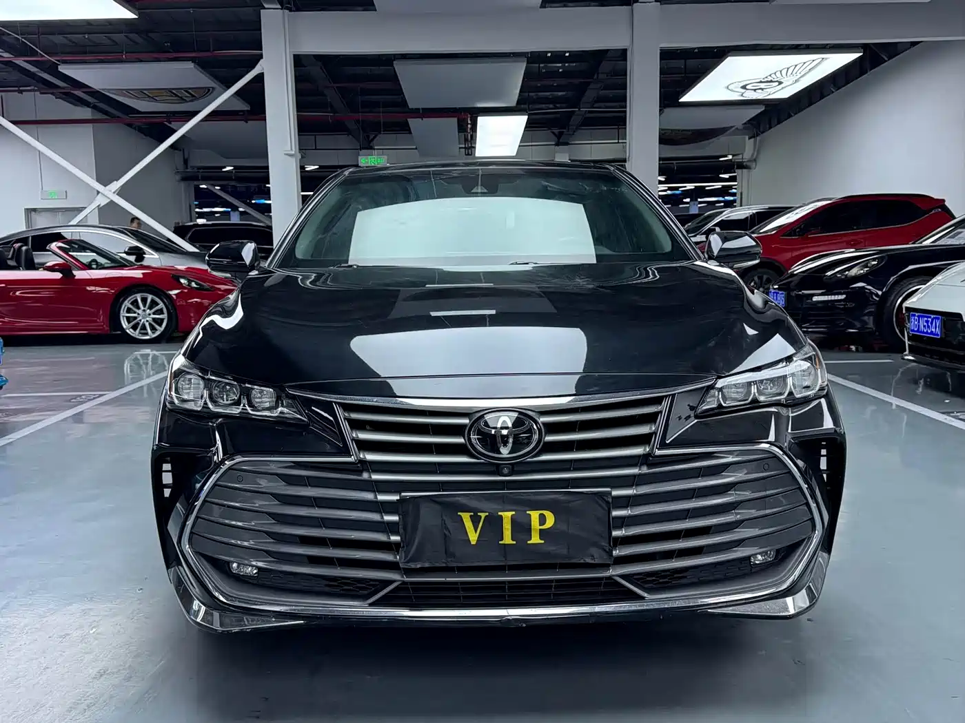 Toyota Avalon 2022 2.0L XLE Premium фото 2