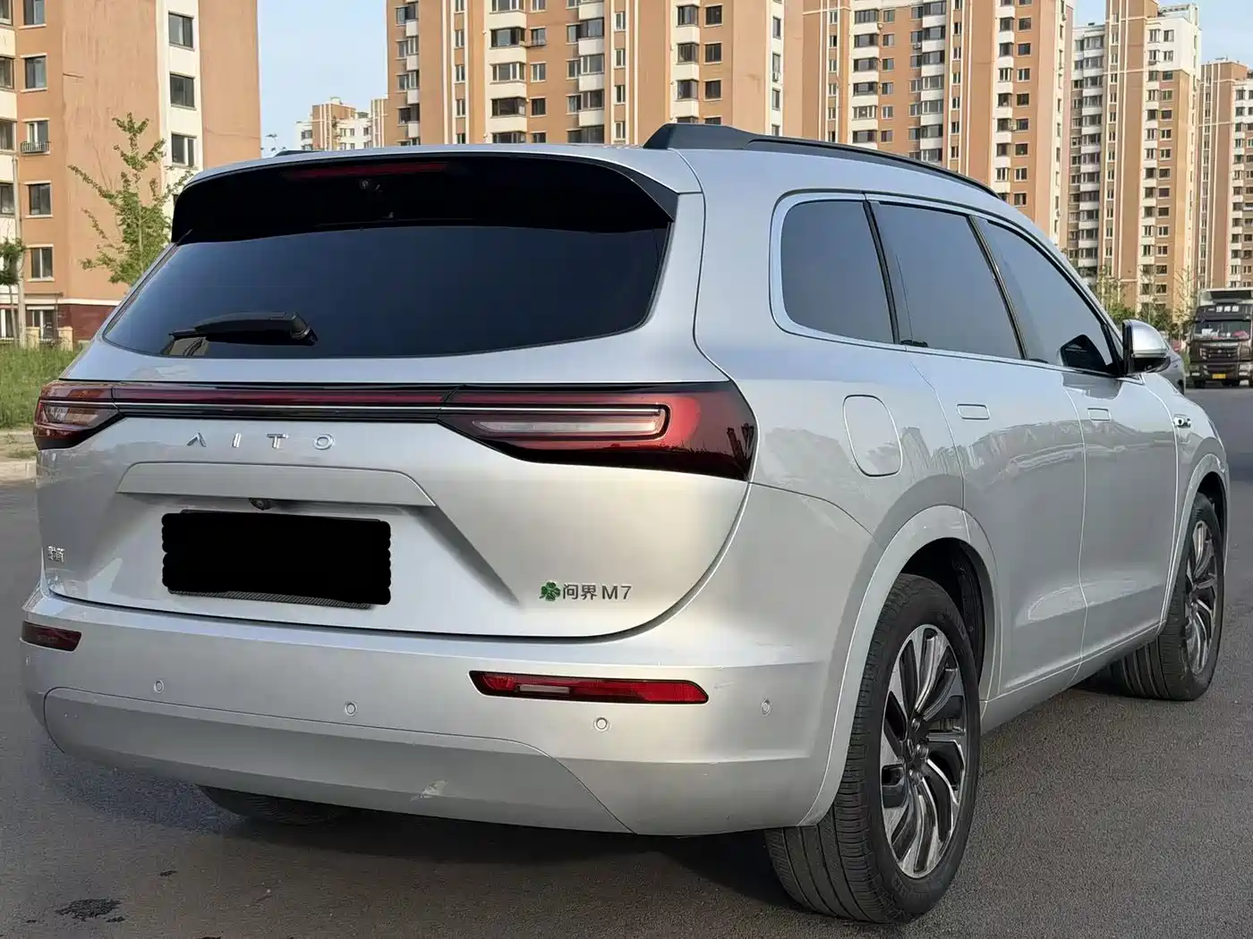 AITO Wenjie AITO M7 2024 1.5T Smart AWD Max Edition 5-Seater фото 7