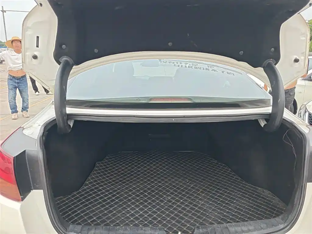 Kia K5 2014 2.0L Automatic LUXURY фото 19