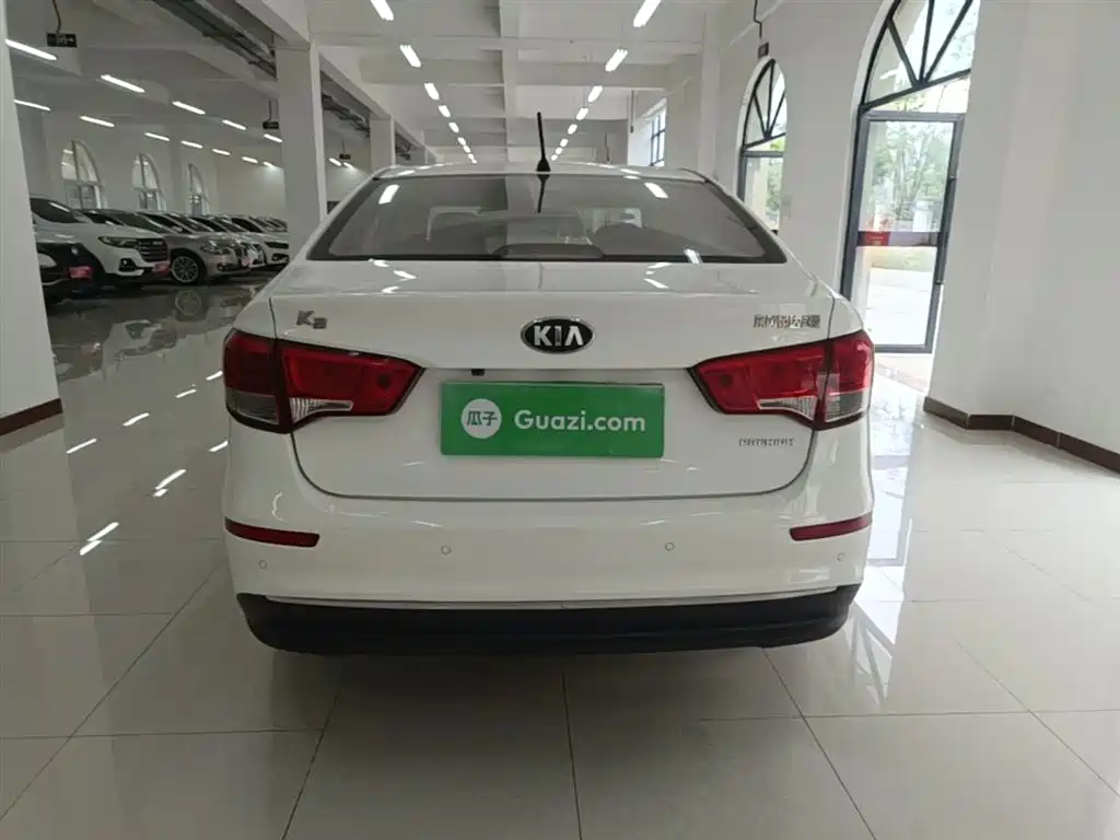 Kia K2 2015 Sedan 1.6L AT Premium фото 6