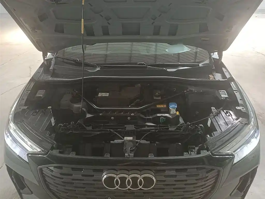 Audi Q4 e-tron 2023 40 e-tron Innovation Edition фото 20