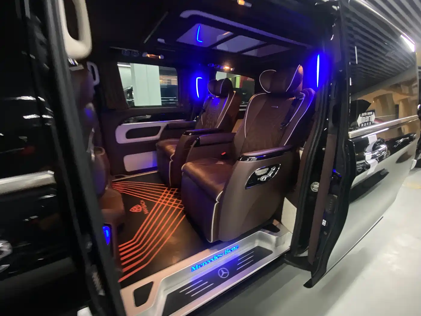 MERCEDES-BENZ V-CLASS