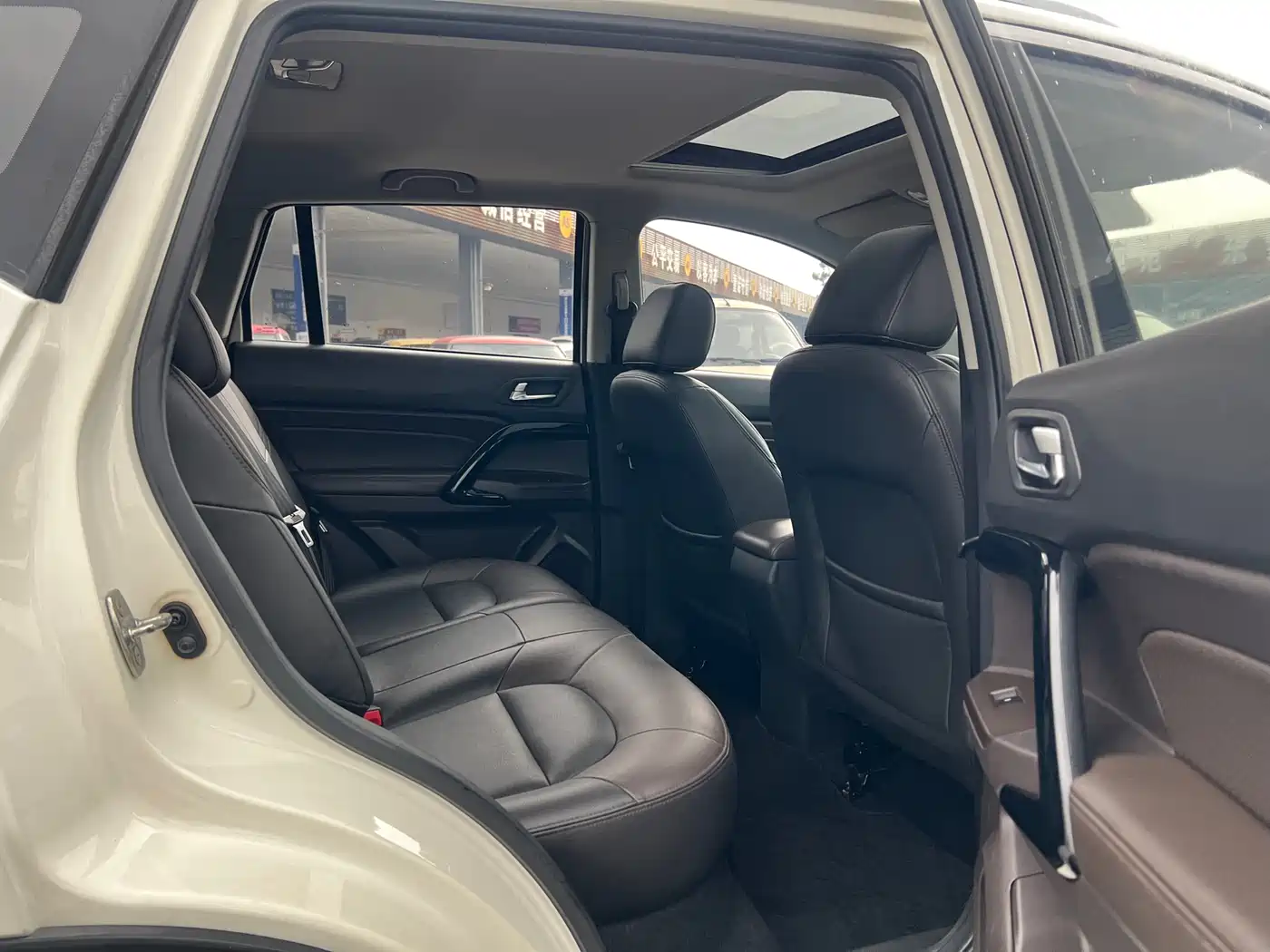 GAC Trumpchi Trumpchi GS4 2016 235T G-DCT Elite Edition фото 10