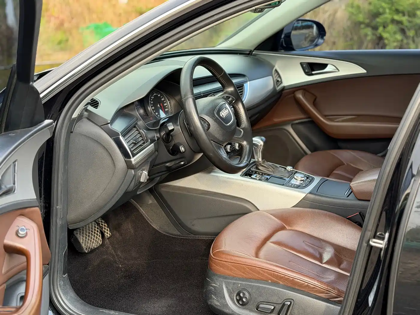 Audi A6L 2012 TFSI Standard фото 6