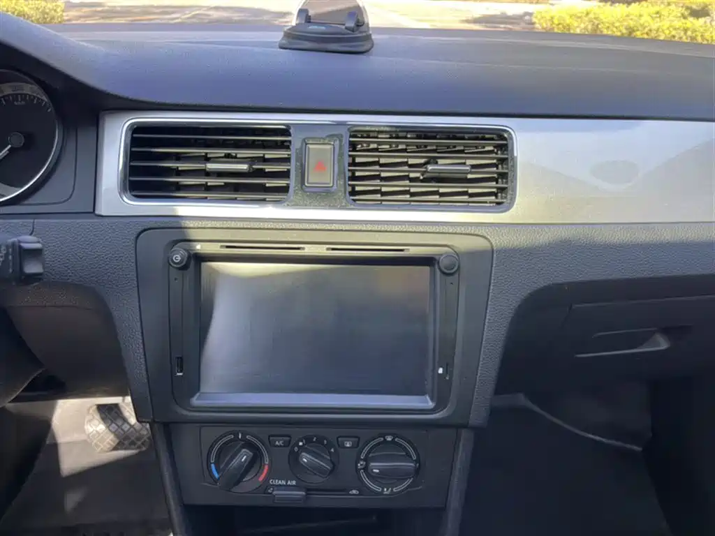 Škoda Skoda Rapid Spaceback 2019 Facelift 1.5L Automatic Comfort Version China VI фото 5