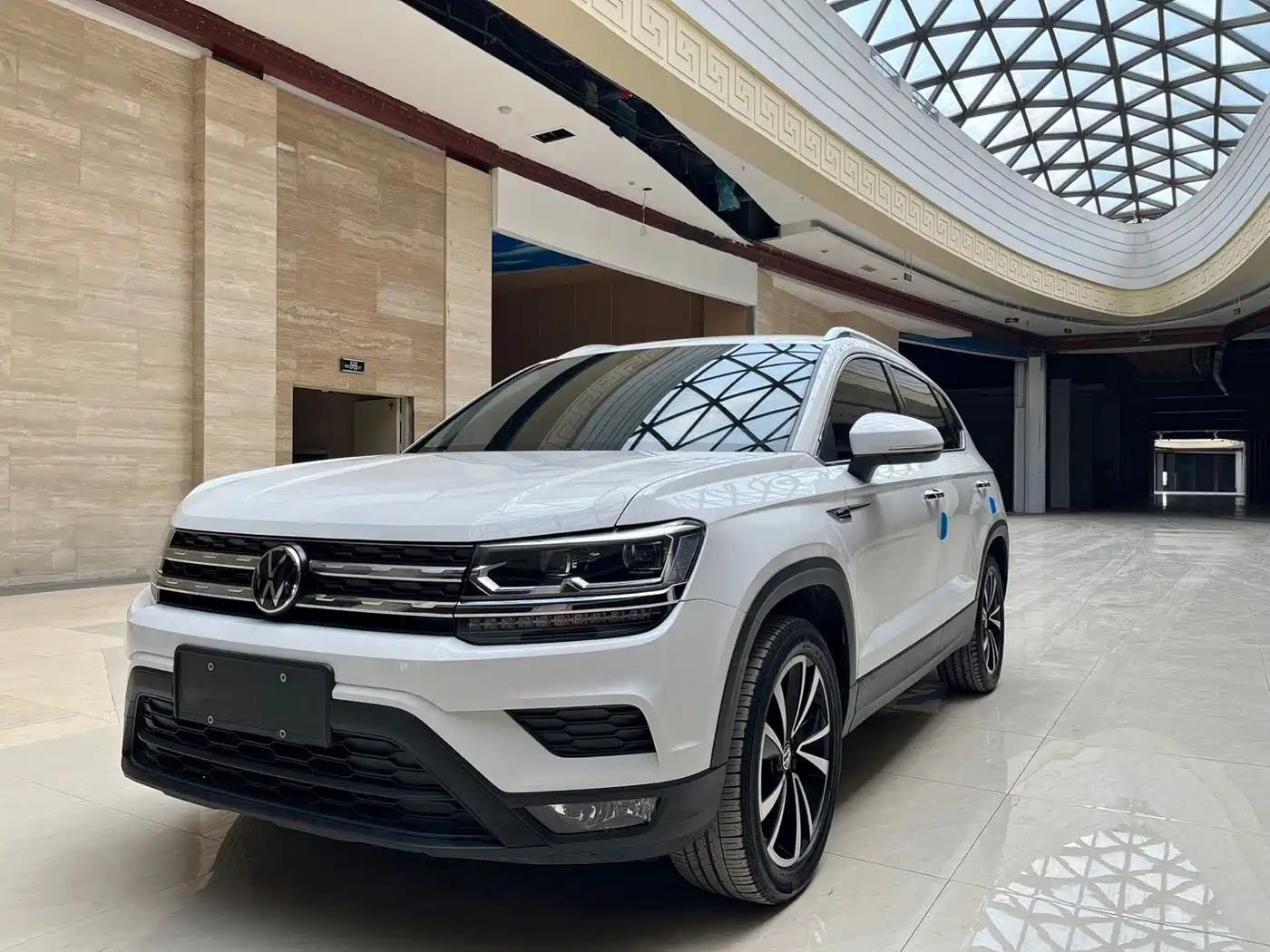 Volkswagen Tharu