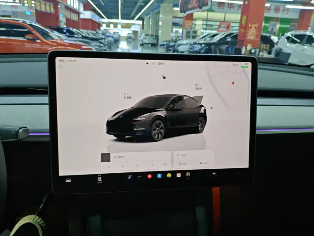 Фото 13 - Tesla Model Y