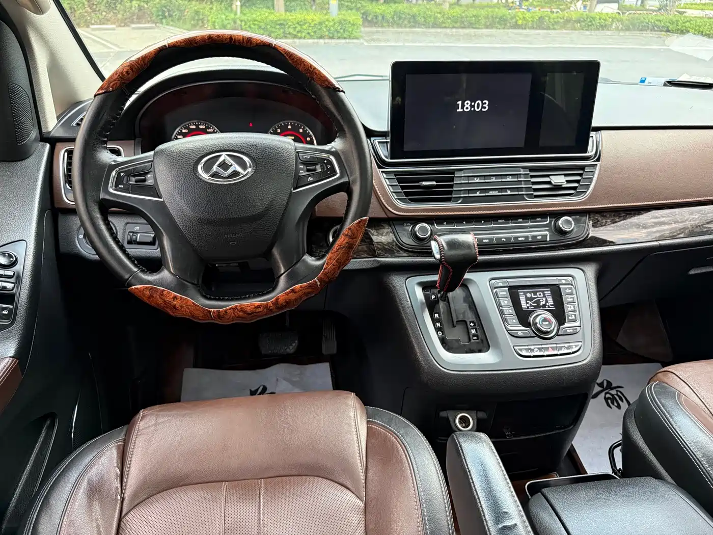 SAIC Maxus Maxus G10 2017 2016 2.0T Automatic Executive Edition