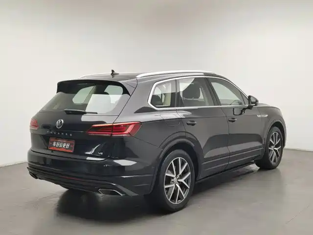 Volkswagen Touareg 2019 3.0TSI Sharp Edge Edition China V — фото 2