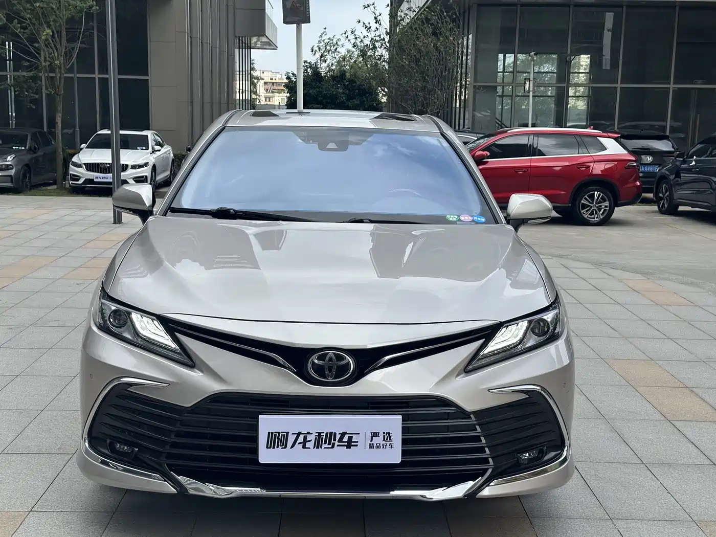 TOYOTA CAMRY
