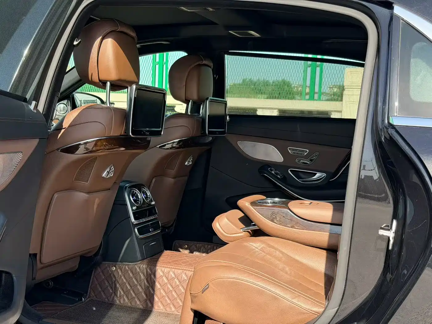 Mercedes-Benz Maybach S-Class 2015 S 400 4MATIC фото 6