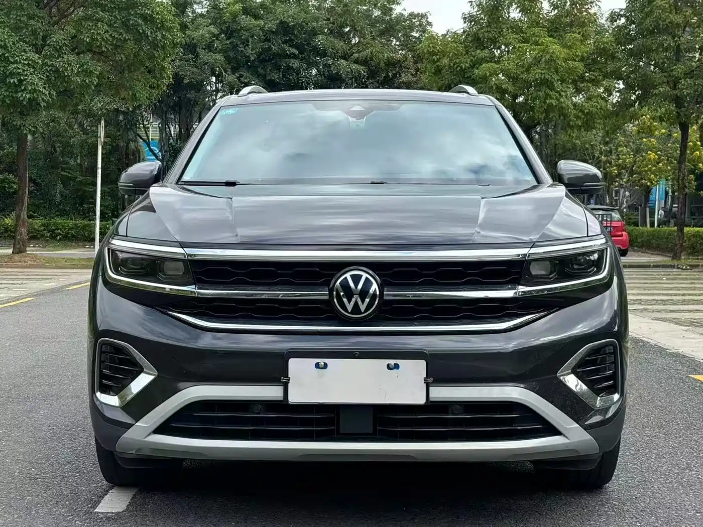 Volkswagen Talagon 2023 Facelift 380TSI 4WD Luxury Premium Pro Edition 6-Seater фото 2