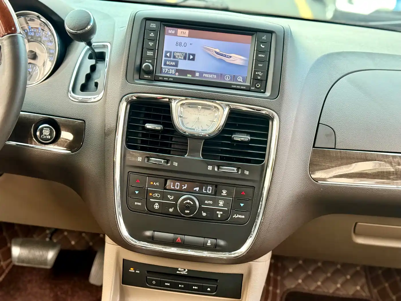 Фото 24 - Chrysler Pacifica