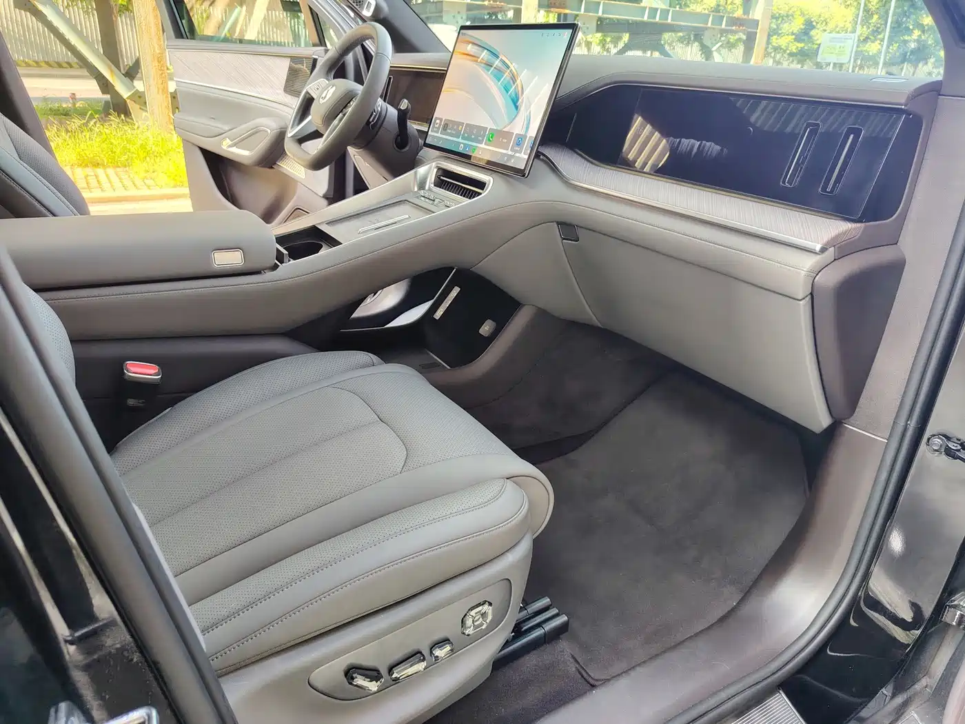 Denza N9 2025 2025 Model Prestige Edition