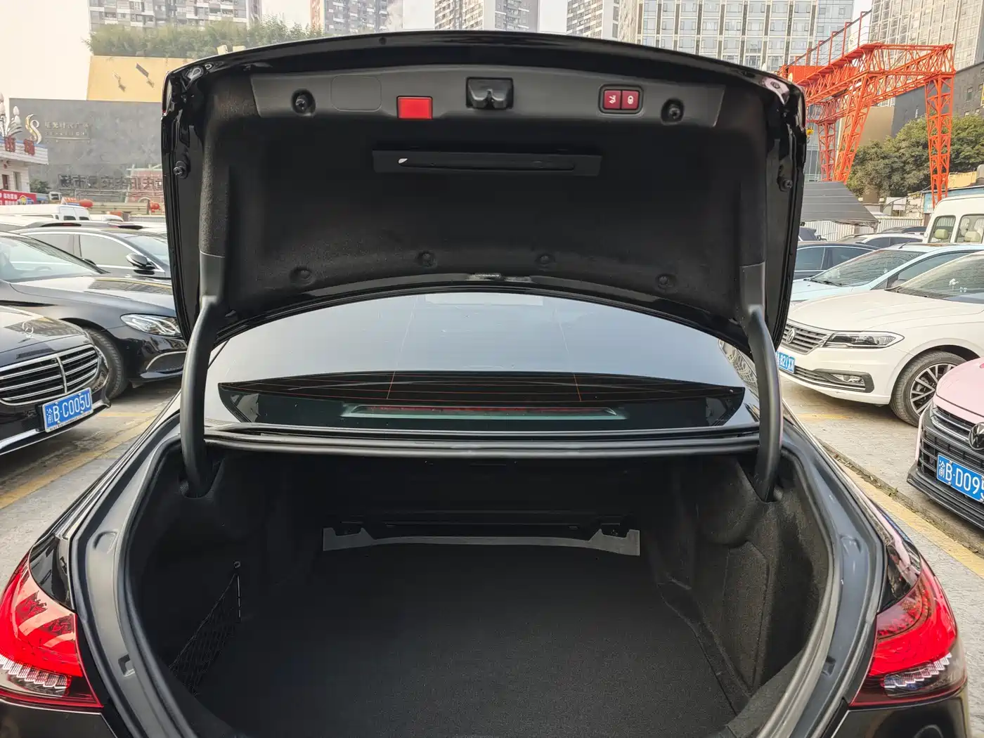 Mercedes-Benz E-Class 2022 Second Facelift E 300 L Sport Luxury фото 15