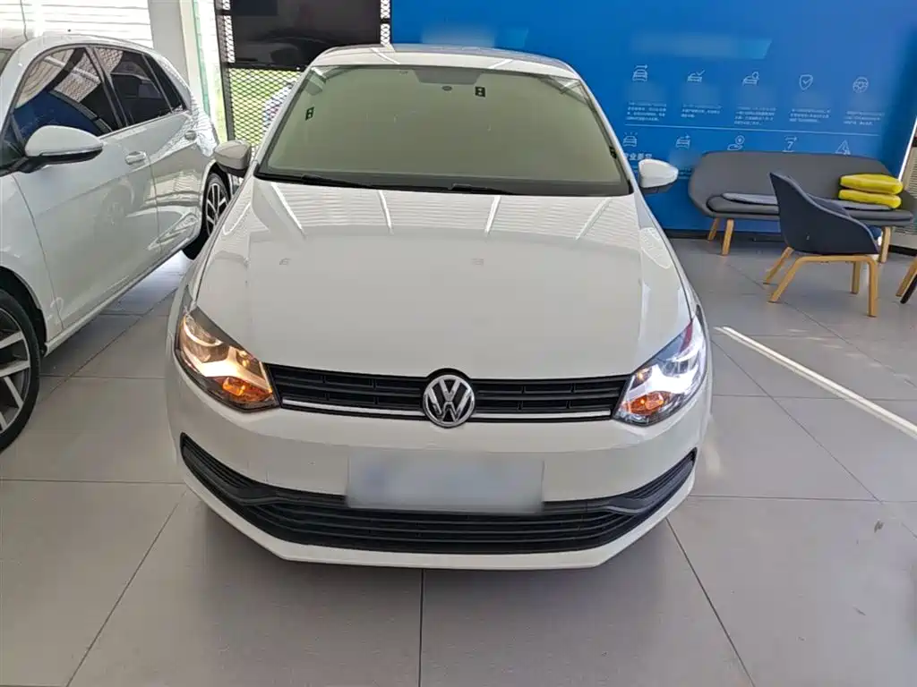 Volkswagen Polo 2018 1.5L Auto Safe Drive фото 3