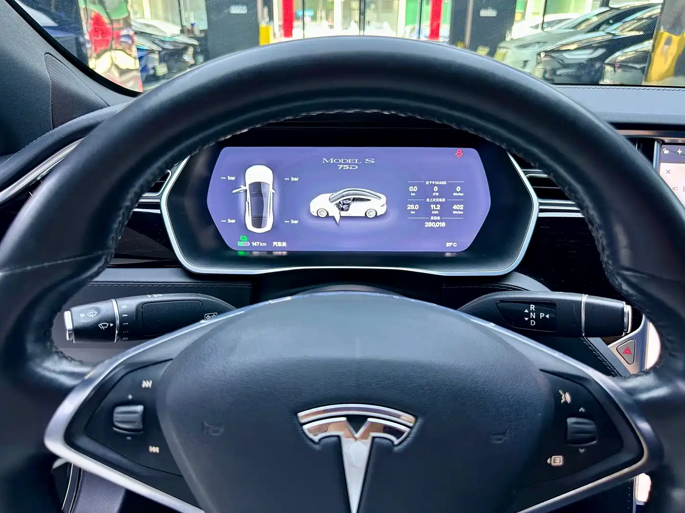 Фото 13 - Tesla Model S