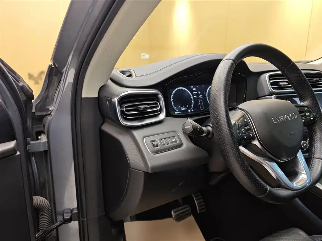 Lynk & Co 01 EM-P 2019 1.5T PHEV Power China VI фото 20